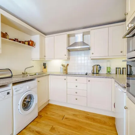 3 Bed In Oc-59384 קוקרמאות'